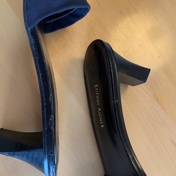 Etienne Aigner black sz 9.5 leather and fabric slides with sculpted 2.5” heel - Picture 5 of 5